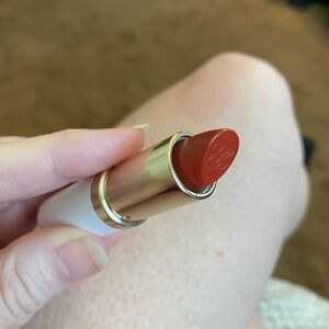 Estée Lauder Pure Color Lipstick in Persuasive